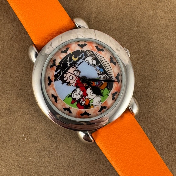 Vintage Halloween Time with Betty Boop Its a Glamorous Betty Boop watch - Picture 3 of 9